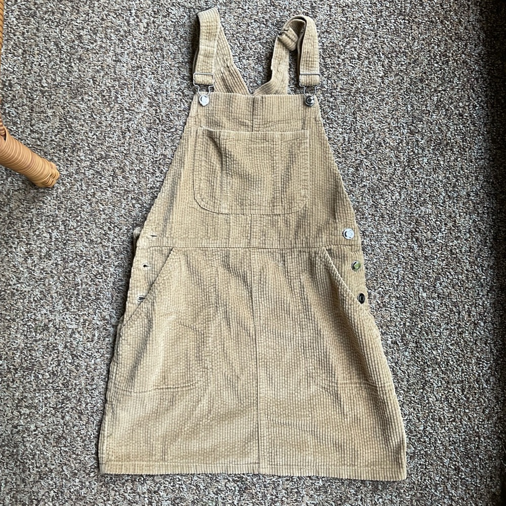 Overall dress